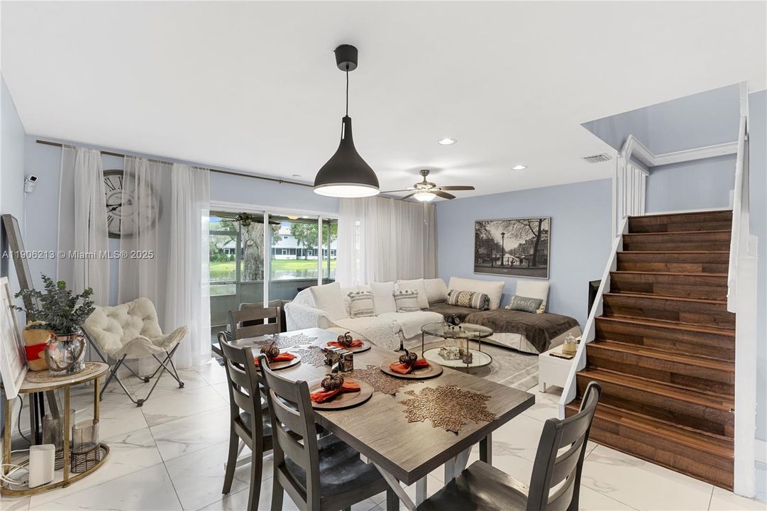 For Sale: $440,000 (2 beds, 2 baths, 1361 Square Feet)