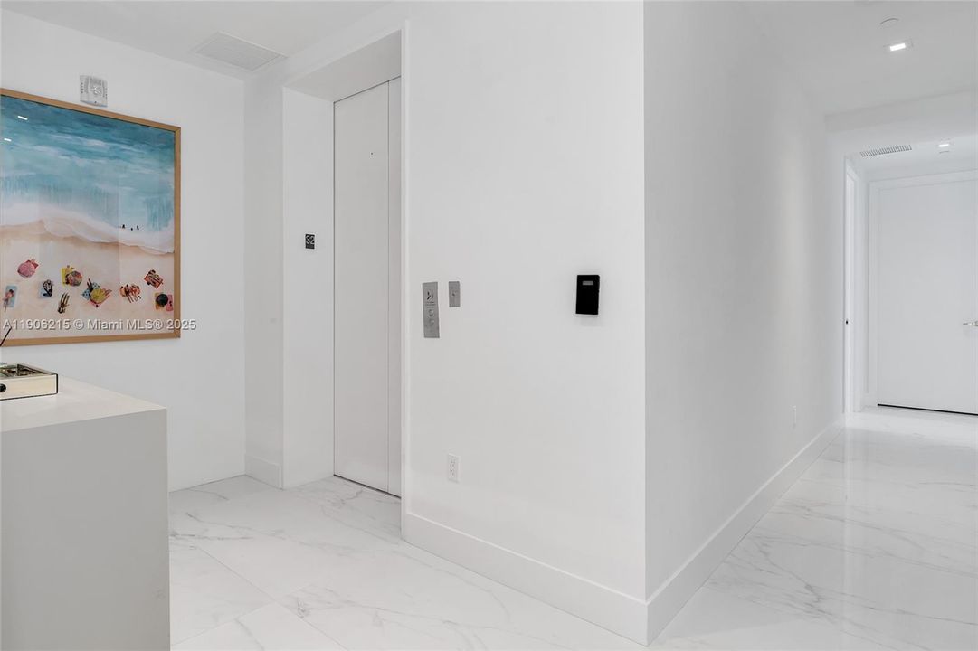 В аренду: $22,000 (3 спален, 4 ванн, 2511 Квадратных фут)