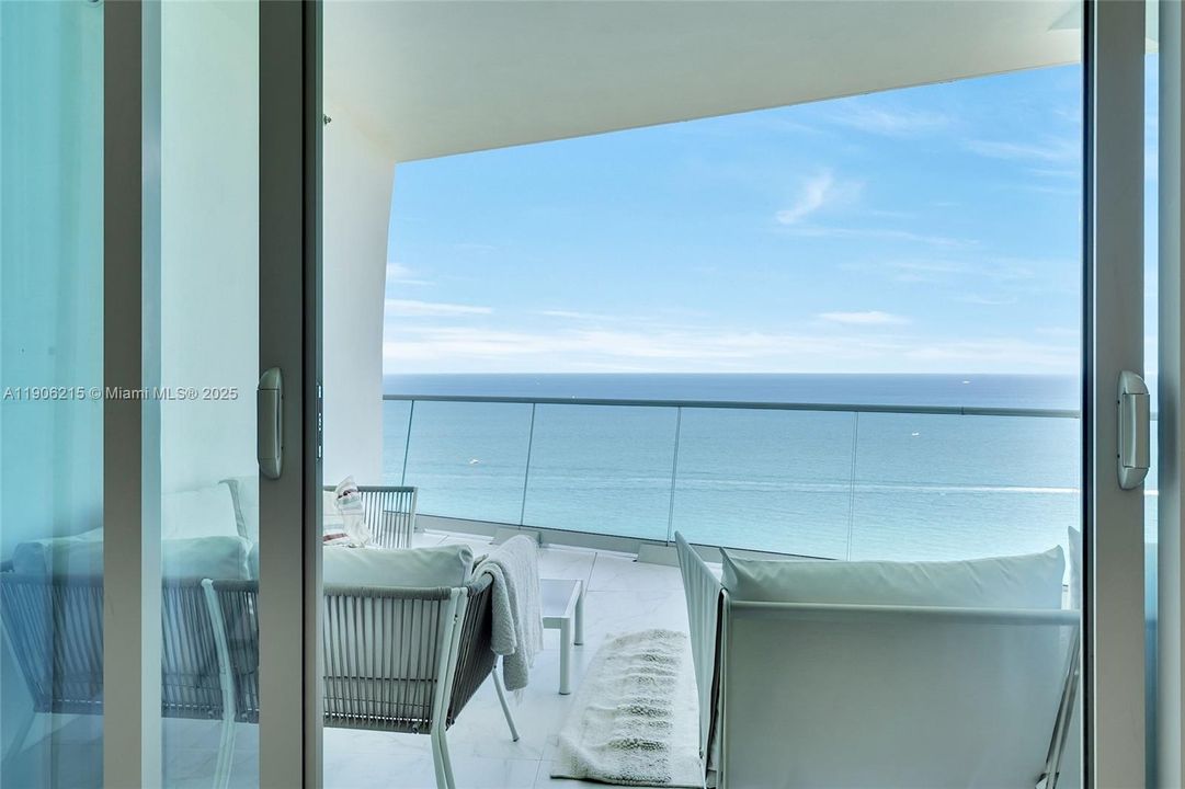 В аренду: $22,000 (3 спален, 4 ванн, 2511 Квадратных фут)