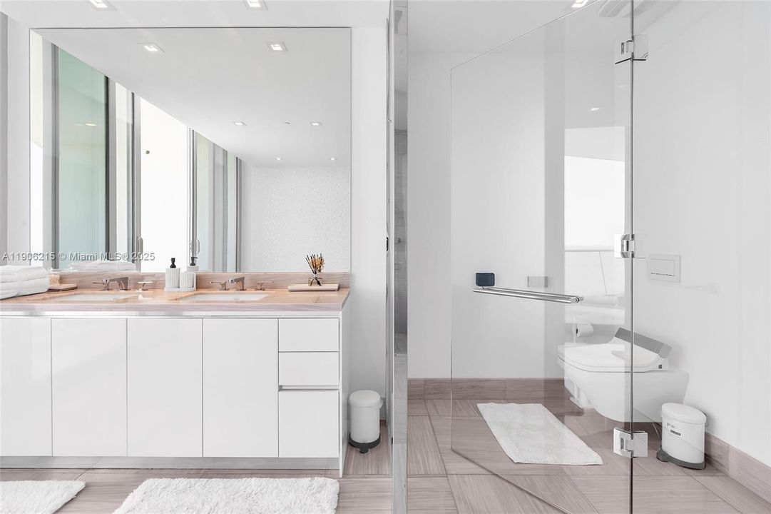 В аренду: $22,000 (3 спален, 4 ванн, 2511 Квадратных фут)