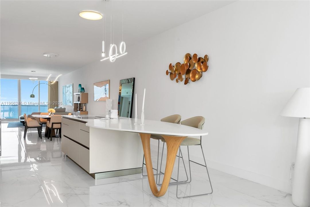 В аренду: $22,000 (3 спален, 4 ванн, 2511 Квадратных фут)