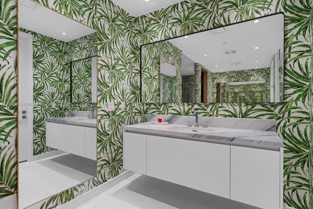 For Sale: $4,650,000 (4 beds, 6 baths, 3788 Square Feet)