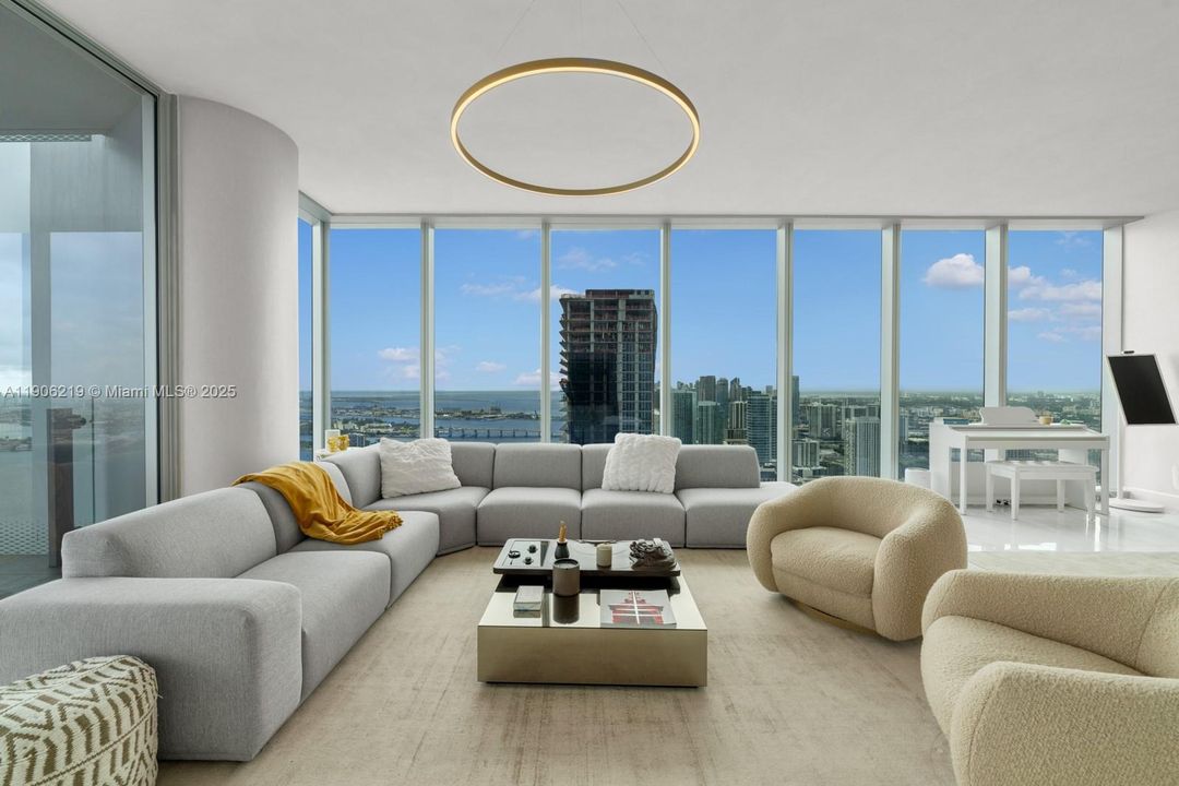 For Sale: $4,650,000 (4 beds, 6 baths, 3788 Square Feet)