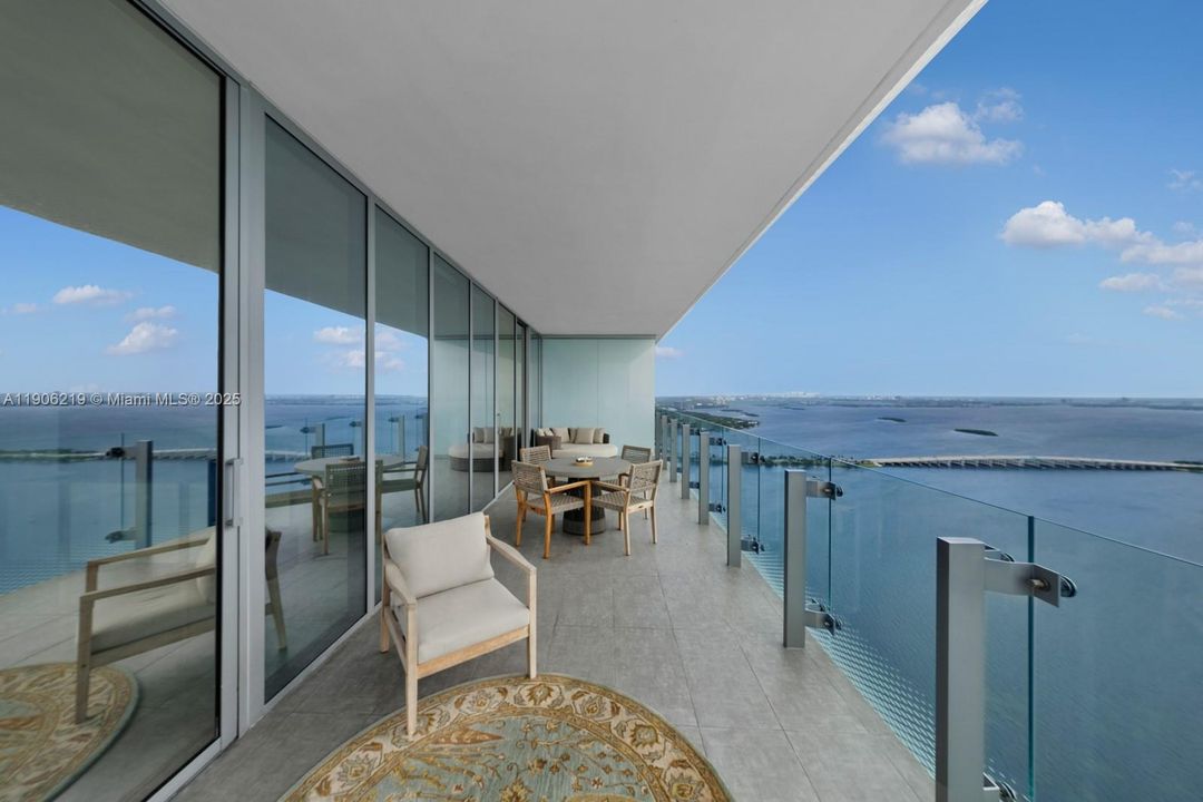 For Sale: $4,650,000 (4 beds, 6 baths, 3788 Square Feet)