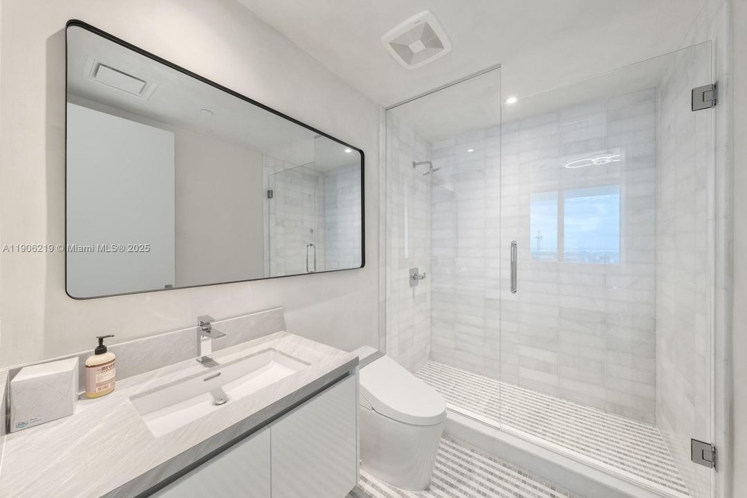 For Sale: $4,650,000 (4 beds, 6 baths, 3788 Square Feet)