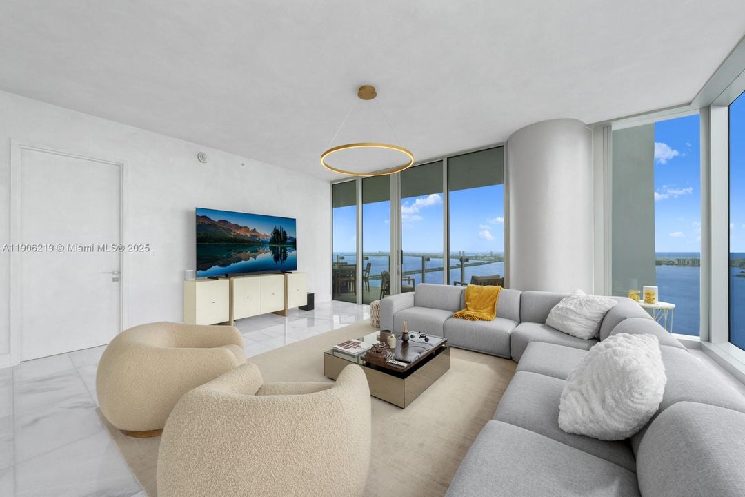 For Sale: $4,650,000 (4 beds, 6 baths, 3788 Square Feet)