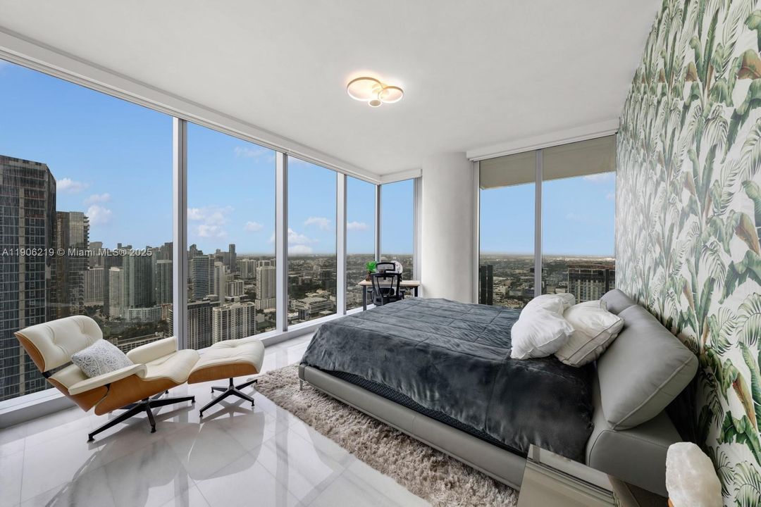 For Sale: $4,650,000 (4 beds, 6 baths, 3788 Square Feet)