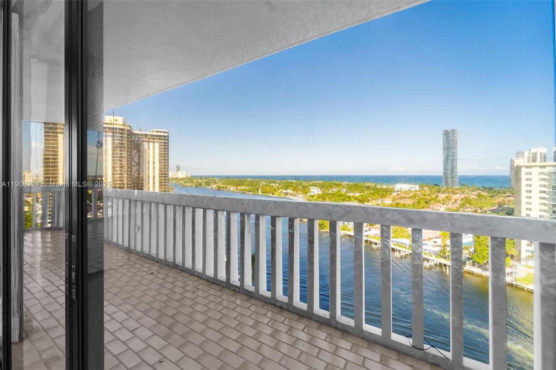 Active With Contract: $595,000 (2 beds, 2 baths, 1910 Square Feet)