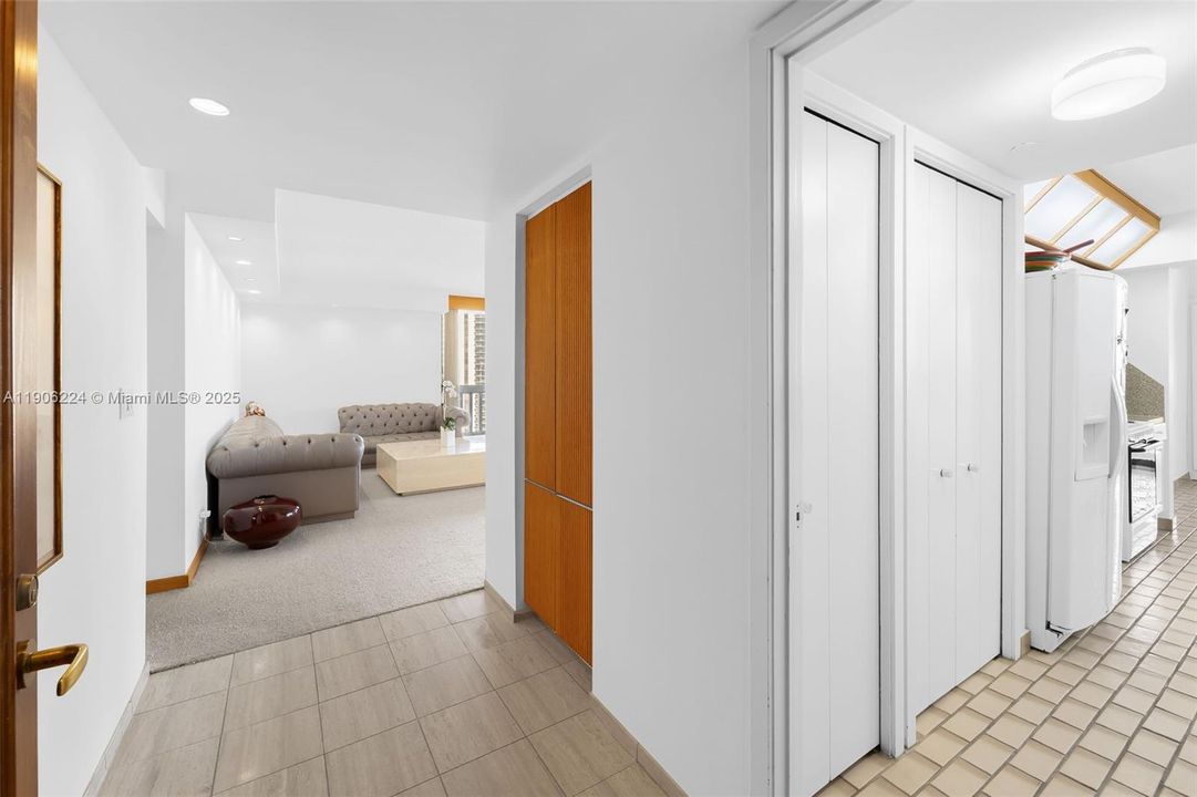 Active With Contract: $595,000 (2 beds, 2 baths, 1910 Square Feet)