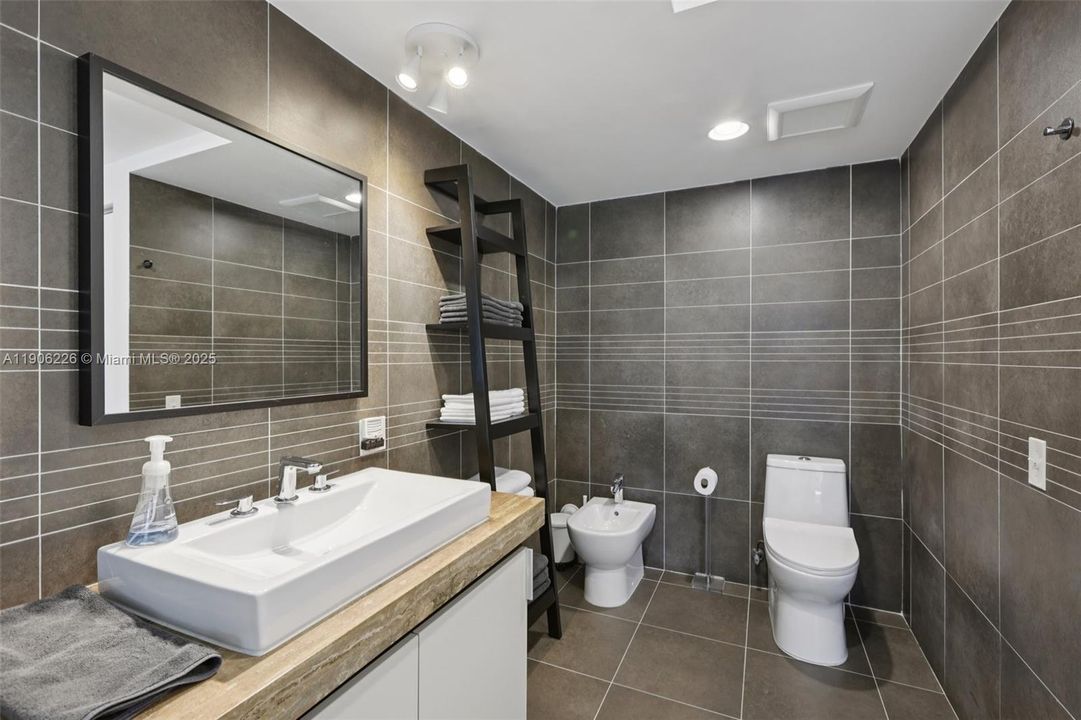 На продажу: $600,000 (1 спален, 1 ванн, 748 Квадратных фут)