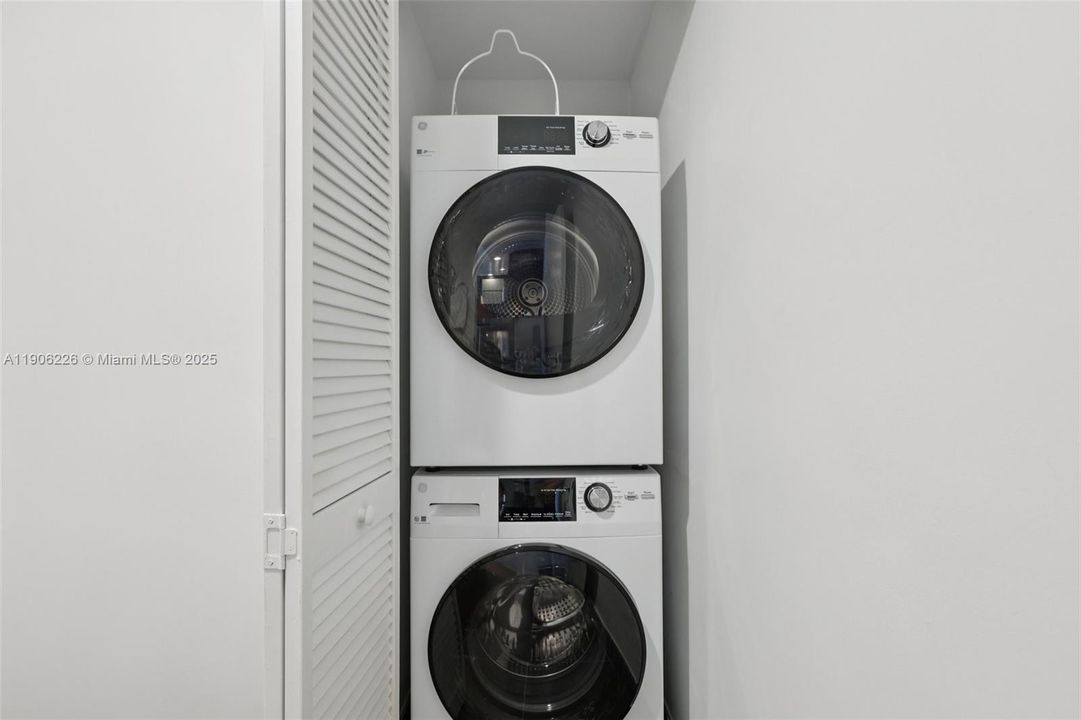 На продажу: $600,000 (1 спален, 1 ванн, 748 Квадратных фут)