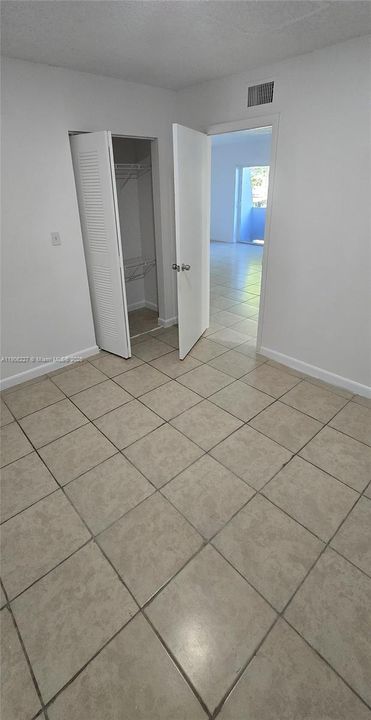 For Rent: $1,900 (2 beds, 1 baths, 223601 Square Feet)