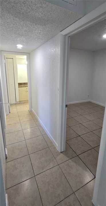 For Rent: $1,900 (2 beds, 1 baths, 223601 Square Feet)