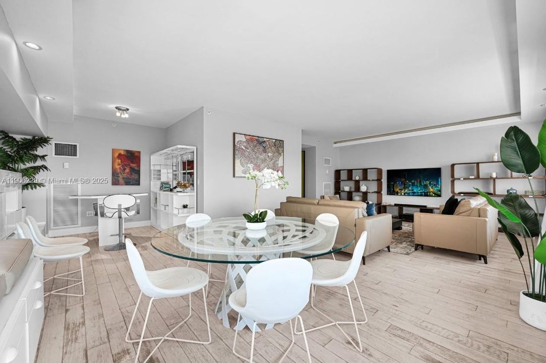 For Rent: $13,900 (2 beds, 2 baths, 1946 Square Feet)