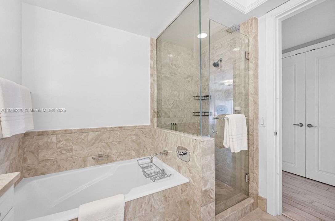 For Rent: $13,900 (2 beds, 2 baths, 1946 Square Feet)