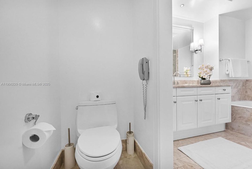 For Rent: $13,900 (2 beds, 2 baths, 1946 Square Feet)