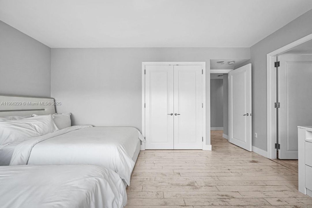 For Rent: $13,900 (2 beds, 2 baths, 1946 Square Feet)