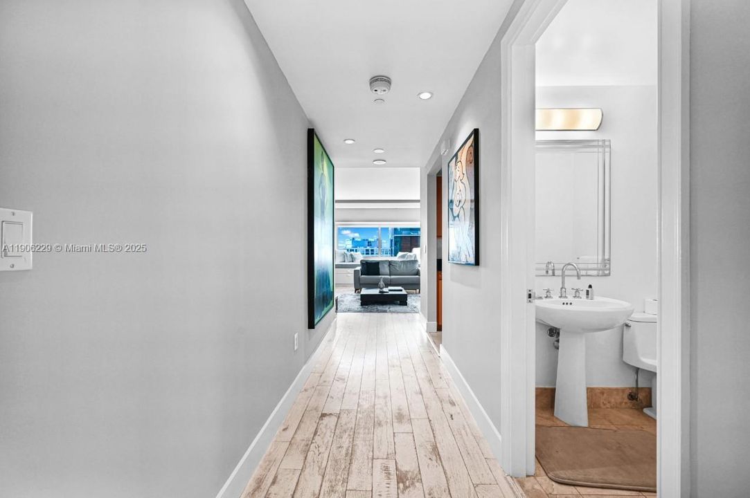 For Rent: $13,900 (2 beds, 2 baths, 1946 Square Feet)