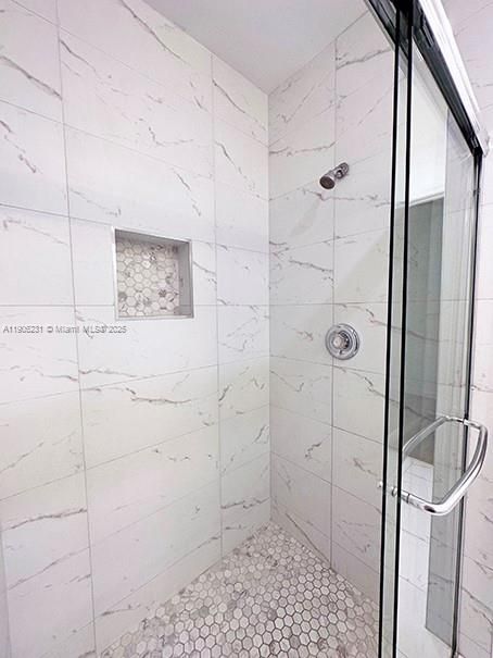 Active With Contract: $420,000 (3 beds, 2 baths, 1386 Square Feet)