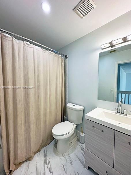 Active With Contract: $420,000 (3 beds, 2 baths, 1386 Square Feet)