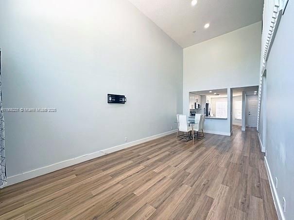 Active With Contract: $420,000 (3 beds, 2 baths, 1386 Square Feet)