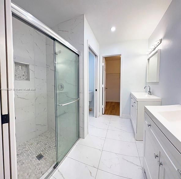 Active With Contract: $420,000 (3 beds, 2 baths, 1386 Square Feet)