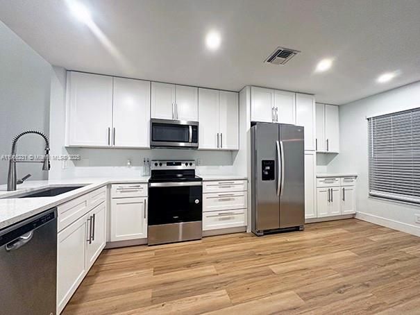 Active With Contract: $420,000 (3 beds, 2 baths, 1386 Square Feet)