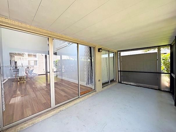 Active With Contract: $420,000 (3 beds, 2 baths, 1386 Square Feet)