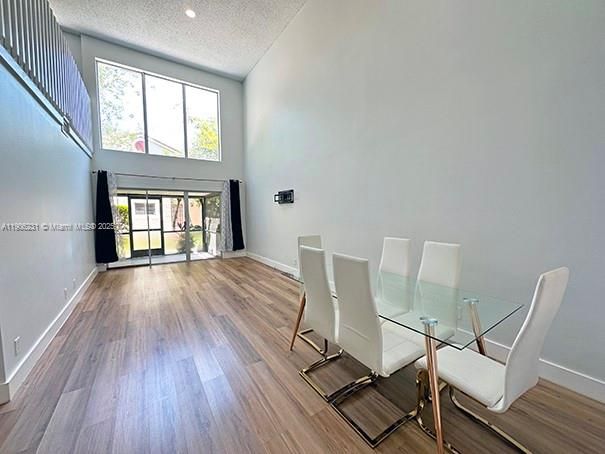 Active With Contract: $420,000 (3 beds, 2 baths, 1386 Square Feet)