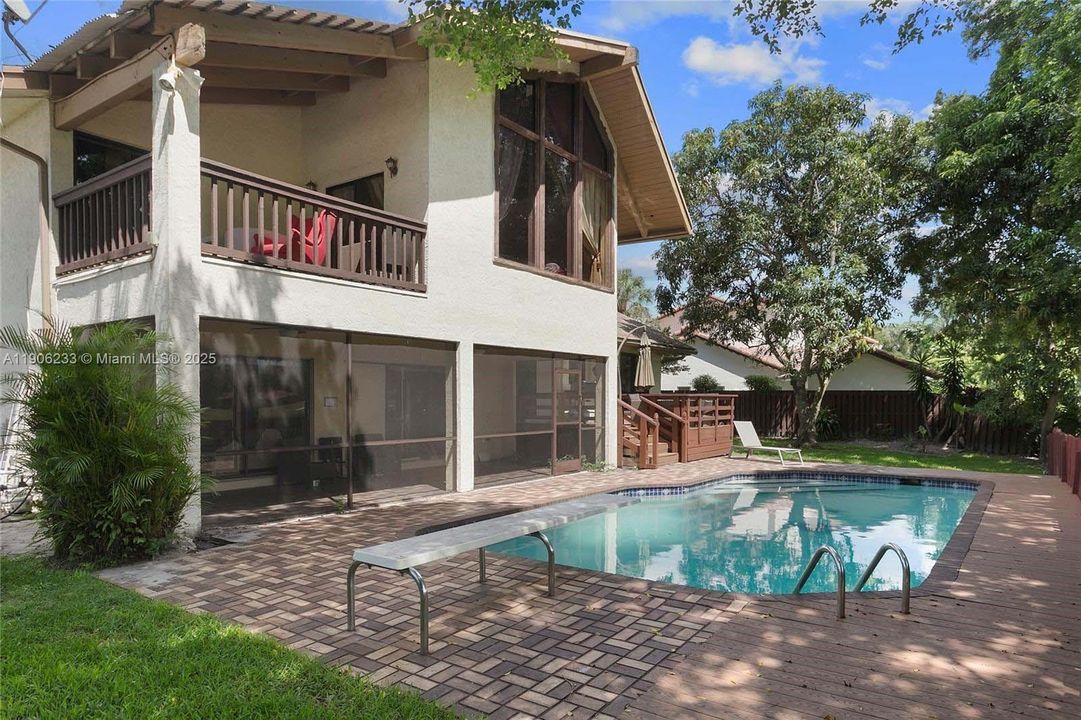 待售: $899,000 (4 贝兹, 2 浴室, 2899 平方英尺)