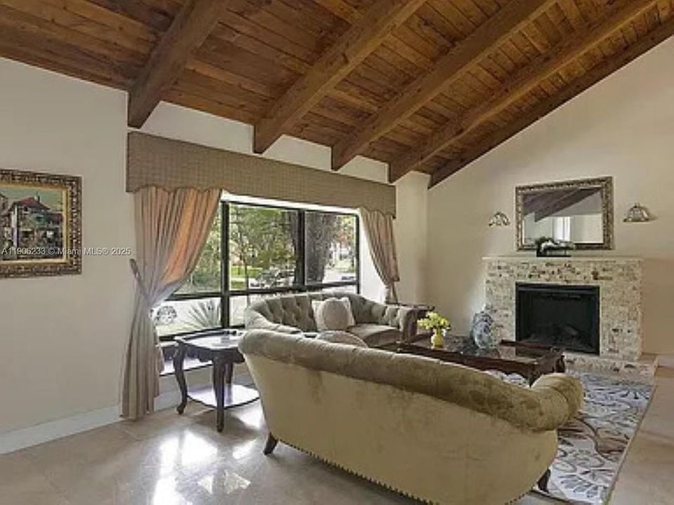 待售: $899,000 (4 贝兹, 2 浴室, 2899 平方英尺)