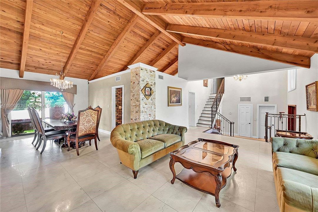 待售: $899,000 (4 贝兹, 2 浴室, 2899 平方英尺)