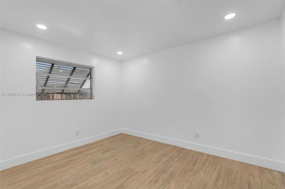 待售: $560,000 (3 贝兹, 2 浴室, 1614 平方英尺)