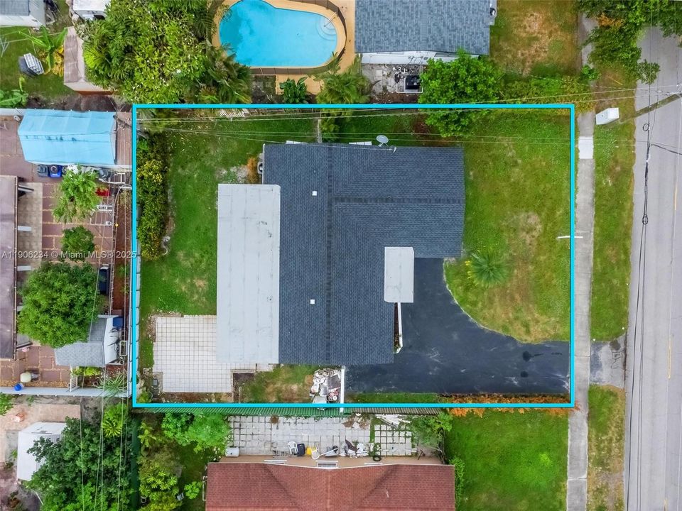 待售: $560,000 (3 贝兹, 2 浴室, 1614 平方英尺)