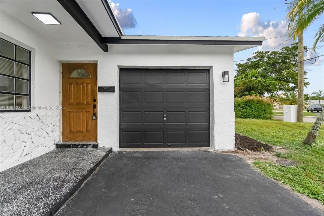 待售: $560,000 (3 贝兹, 2 浴室, 1614 平方英尺)