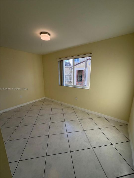 出租: $2,350 (2 贝兹, 2 浴室, 1140 平方英尺)