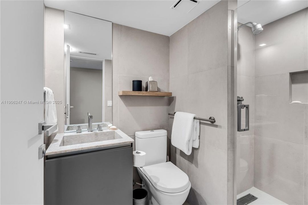 For Rent: $15,000 (3 beds, 4 baths, 2424 Square Feet)