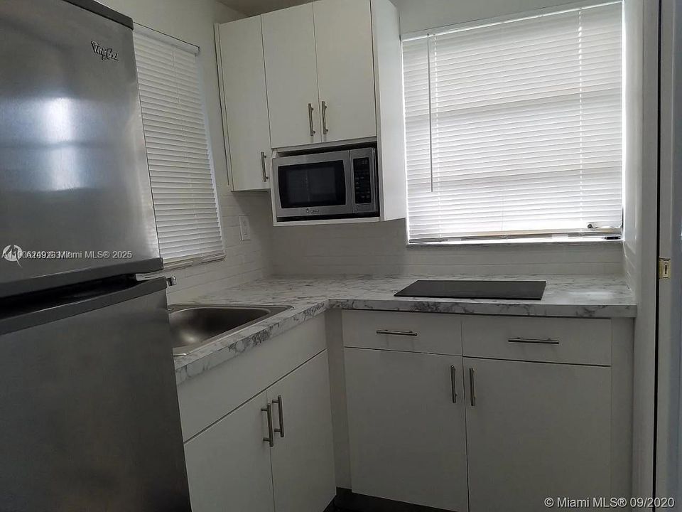 Recently Rented: $1,500 (1 beds, 1 baths, 600 Square Feet)