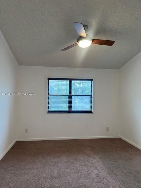 合同活跃: $2,150 (2 贝兹, 2 浴室, 1060 平方英尺)