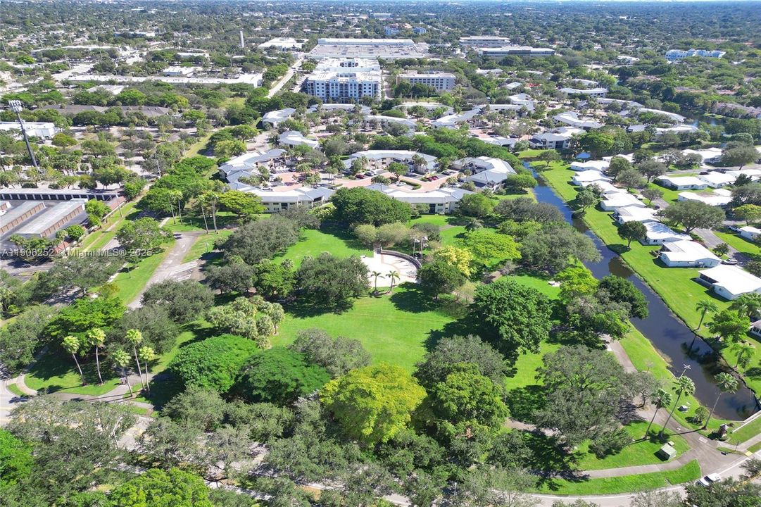 Veteran's Park Behind Unit