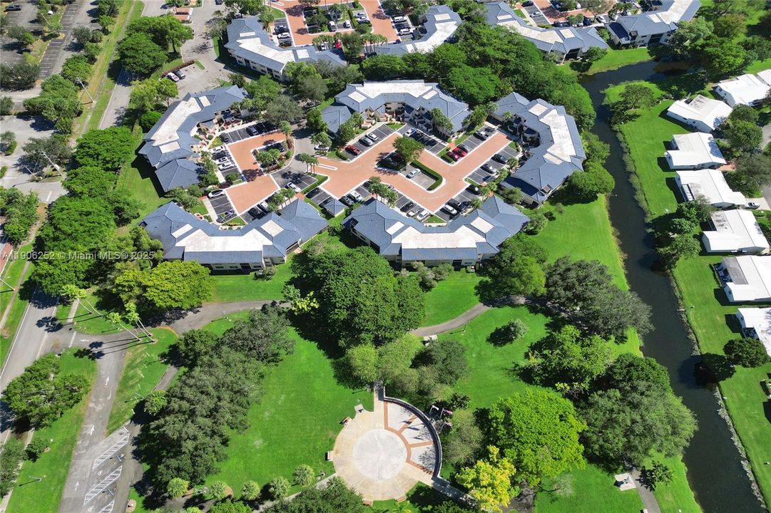 Veteran's Park Behind Unit