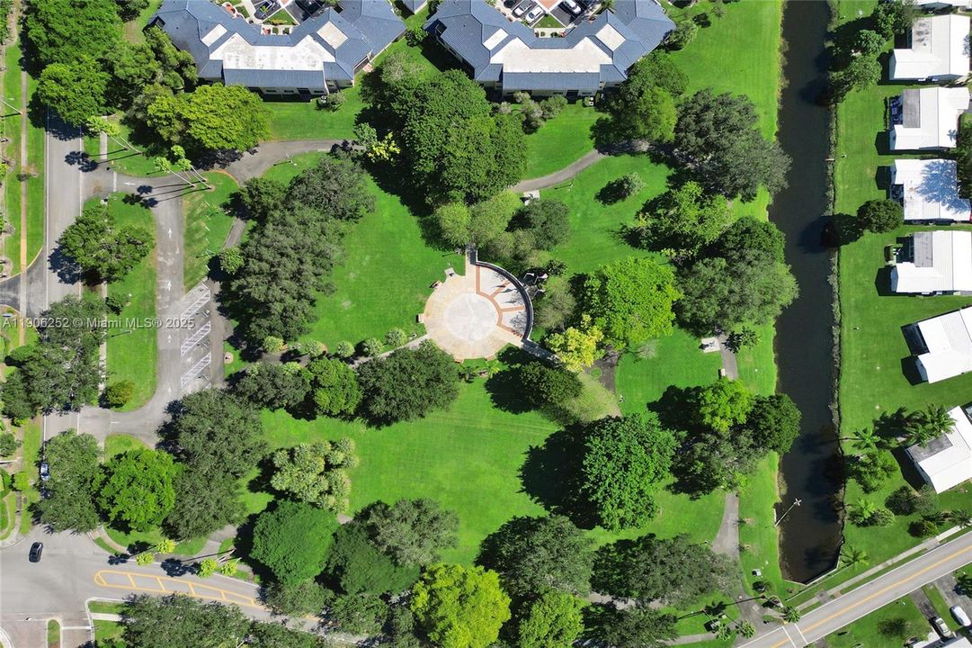 Veteran's Park Behind Unit