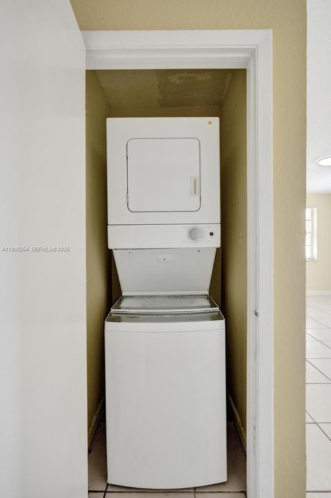 Recently Rented: $1,900 (2 beds, 1 baths, 0 Square Feet)