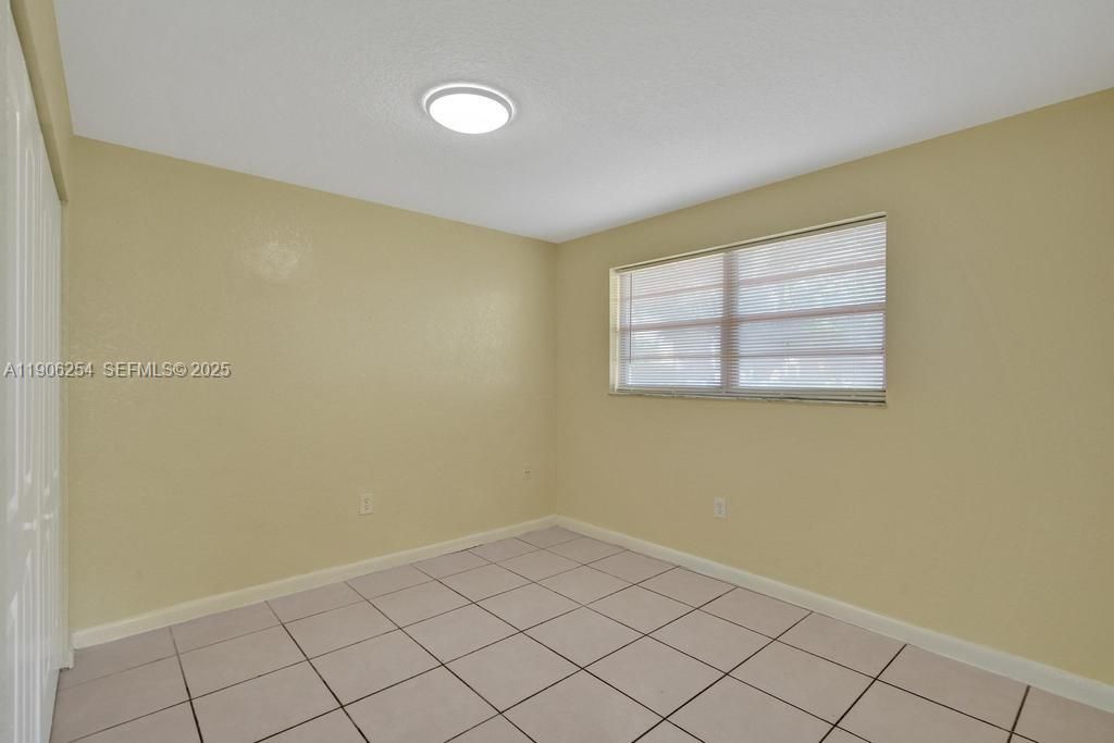 Recently Rented: $1,900 (2 beds, 1 baths, 0 Square Feet)