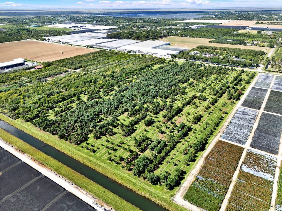 На продажу: $1,350,000 (0 спален, 0 ванн, 0 Квадратных фут)