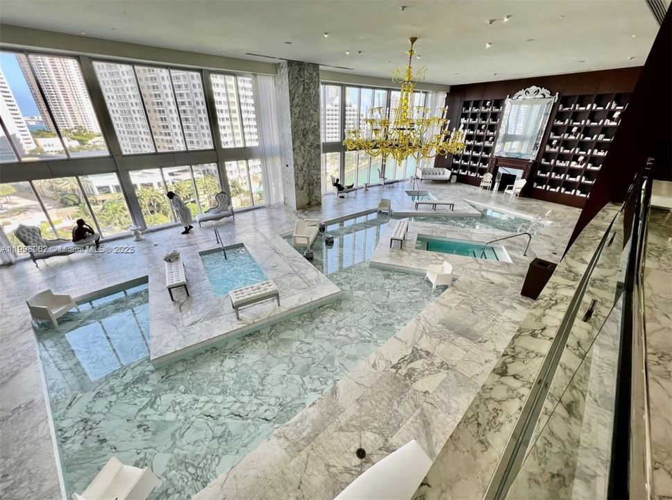 最近租的: $2,500 (1 贝兹, 1 浴室, 732 平方英尺)