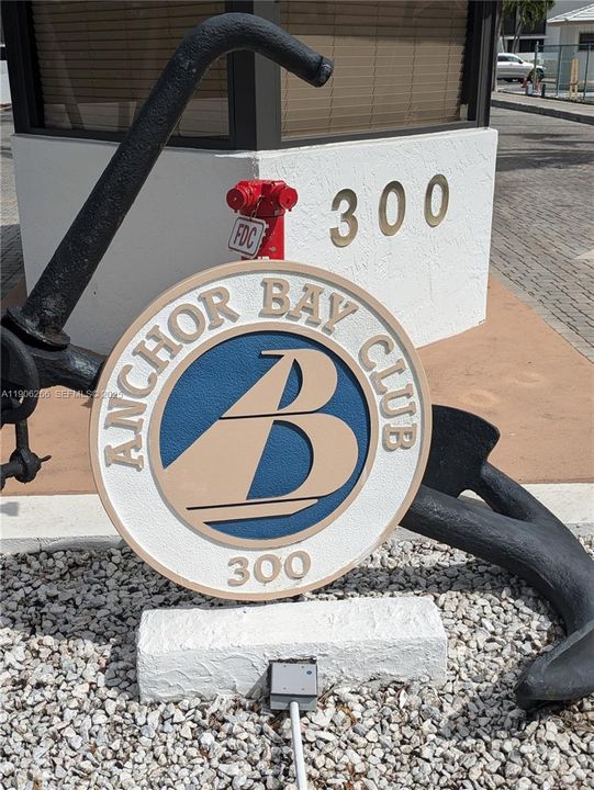 出租: $5,950 (2 贝兹, 2 浴室, 1677 平方英尺)