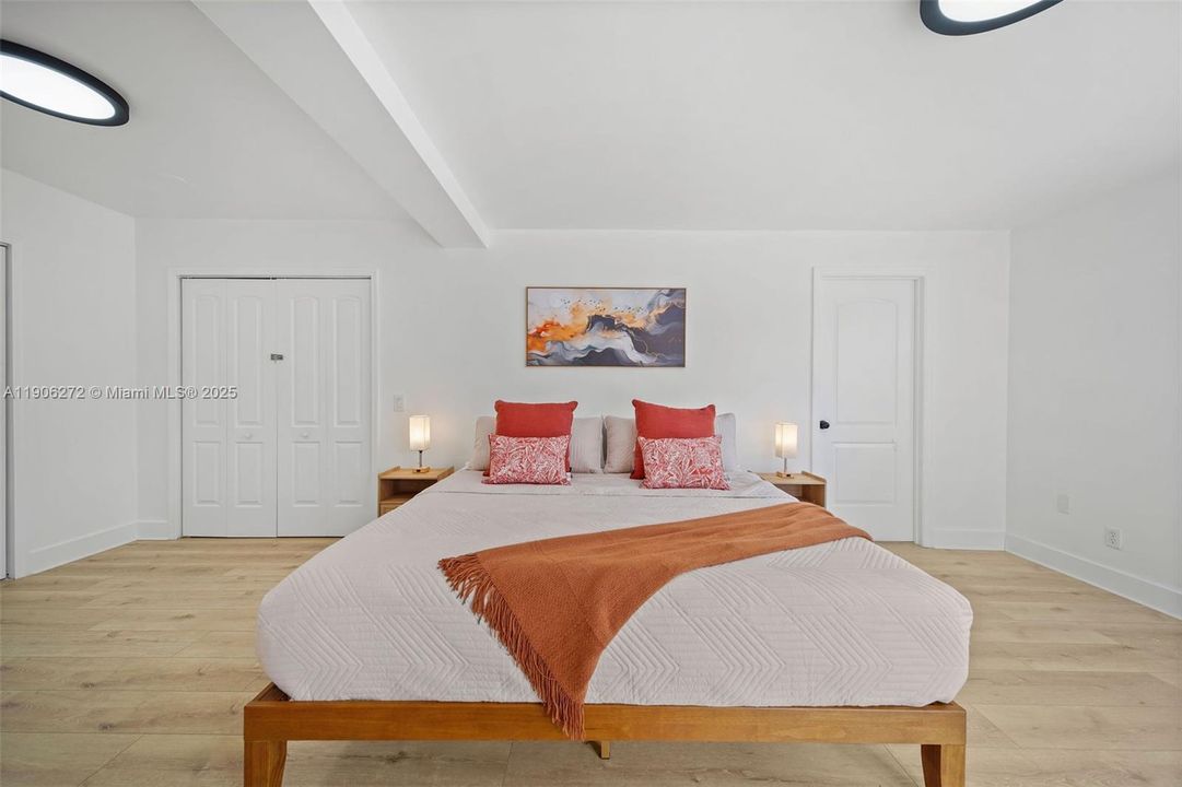 待售: $1,350,000 (5 贝兹, 4 浴室, 3451 平方英尺)