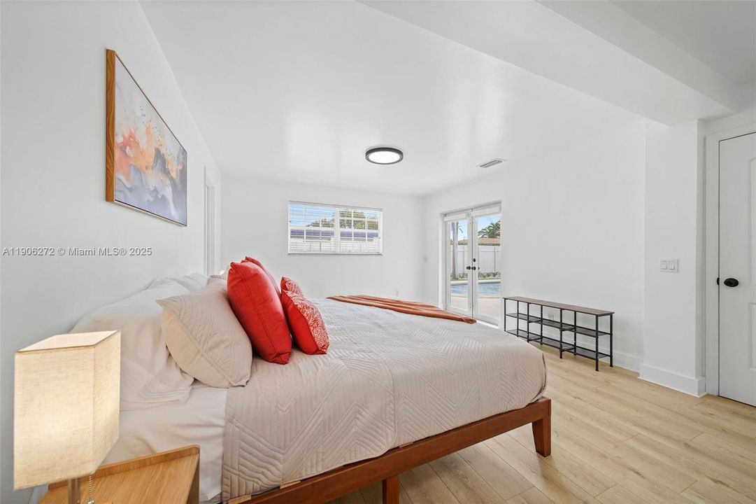 待售: $1,350,000 (5 贝兹, 4 浴室, 3451 平方英尺)