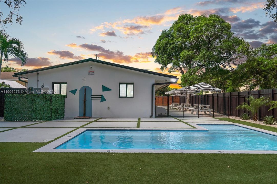 待售: $1,187,500 (0 贝兹, 0 浴室, 1600 平方英尺)